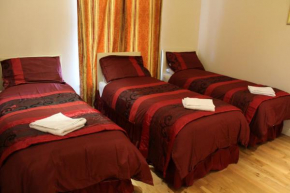 Гостиница The Dharma Lodge  Энфилд
